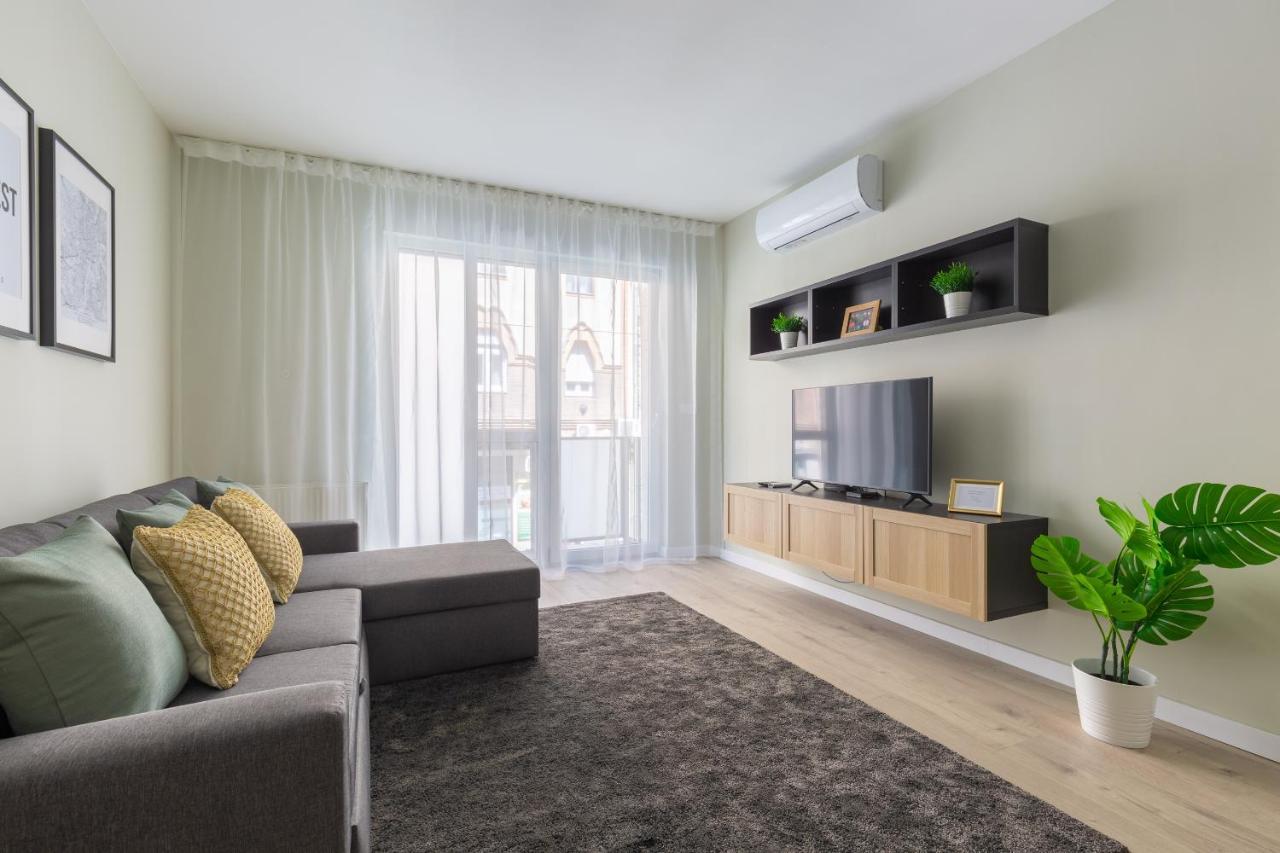 Second Home Apartment Budapest Eksteriør bilde