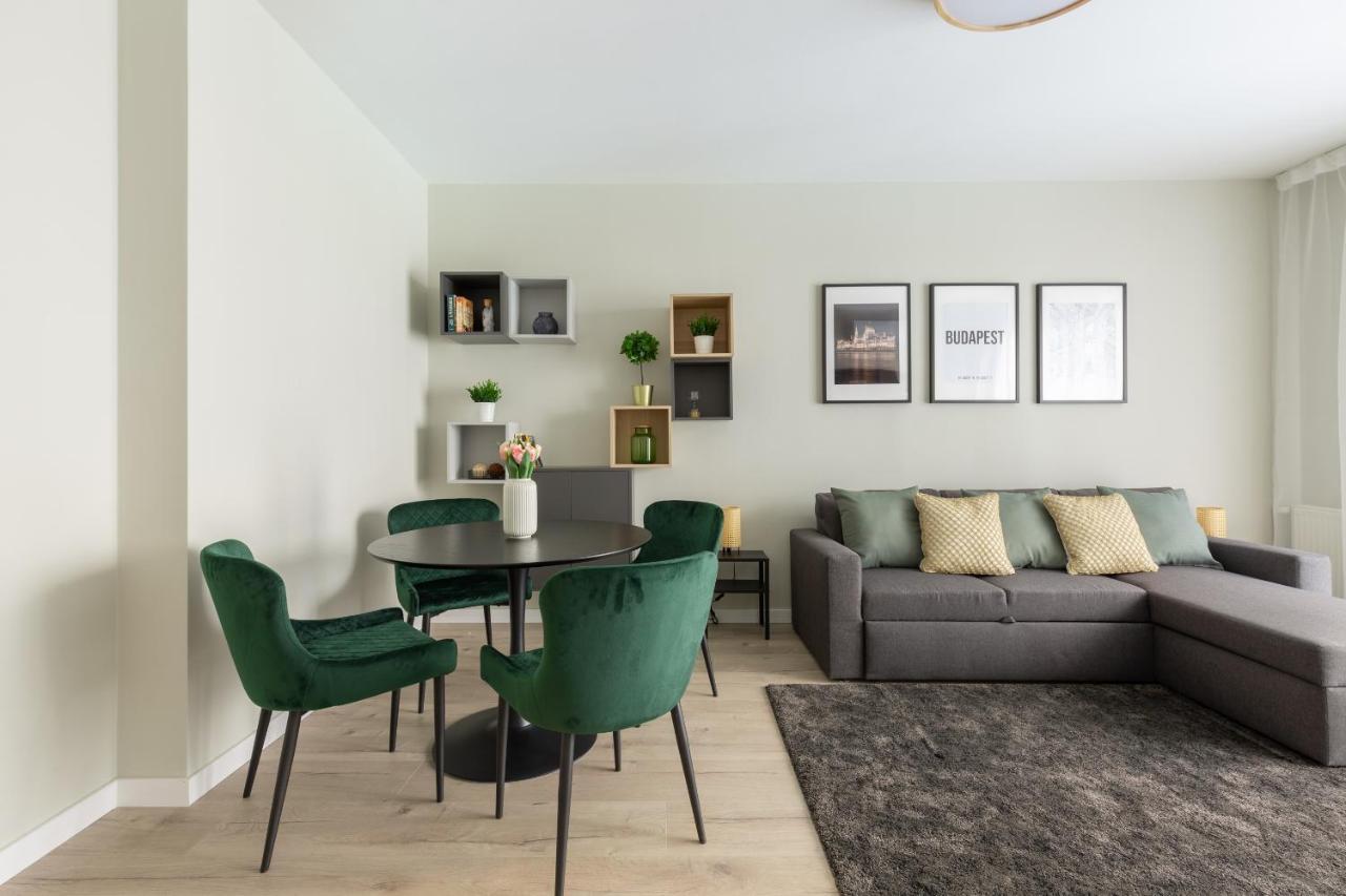 Second Home Apartment Budapest Eksteriør bilde